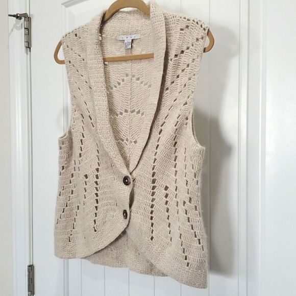 CAbi 345 Cream Angora Blend Knit Crochet 2 Button Vest Women's Size Large Boho - Picture 5 of 6